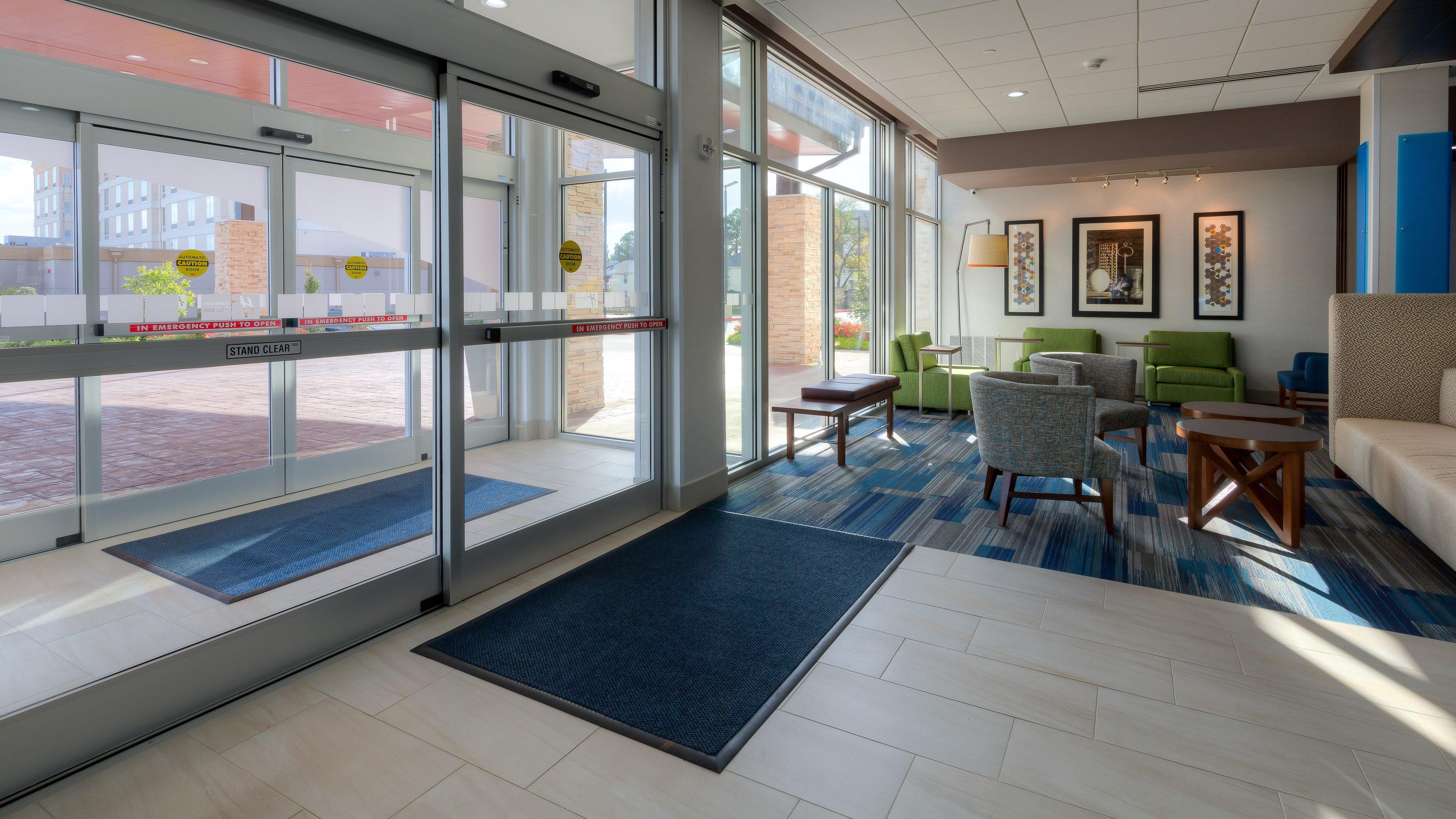 Holiday Inn Express & Suites Tulsa Midtown By Ihg Ngoại thất bức ảnh