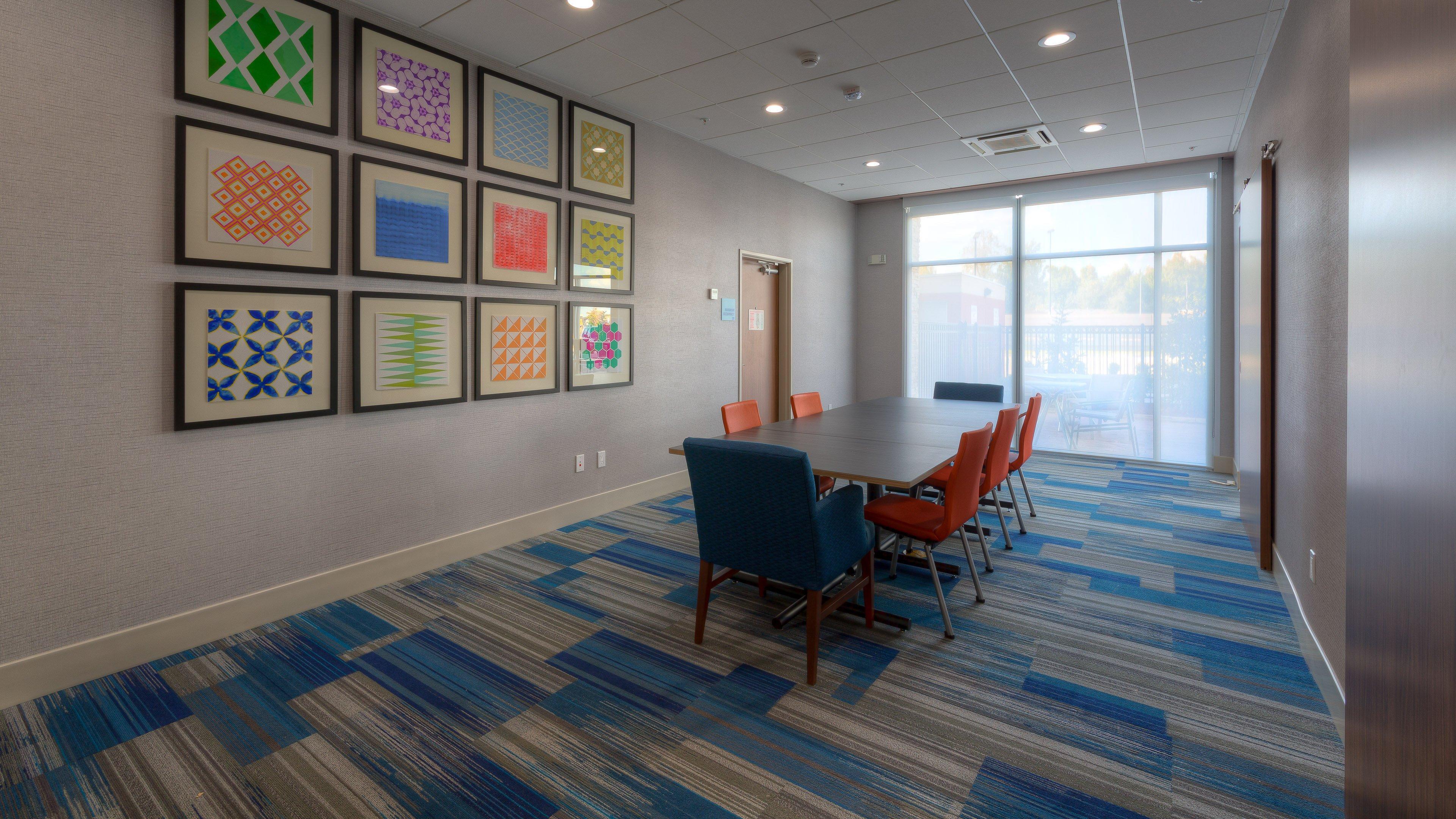 Holiday Inn Express & Suites Tulsa Midtown By Ihg Ngoại thất bức ảnh
