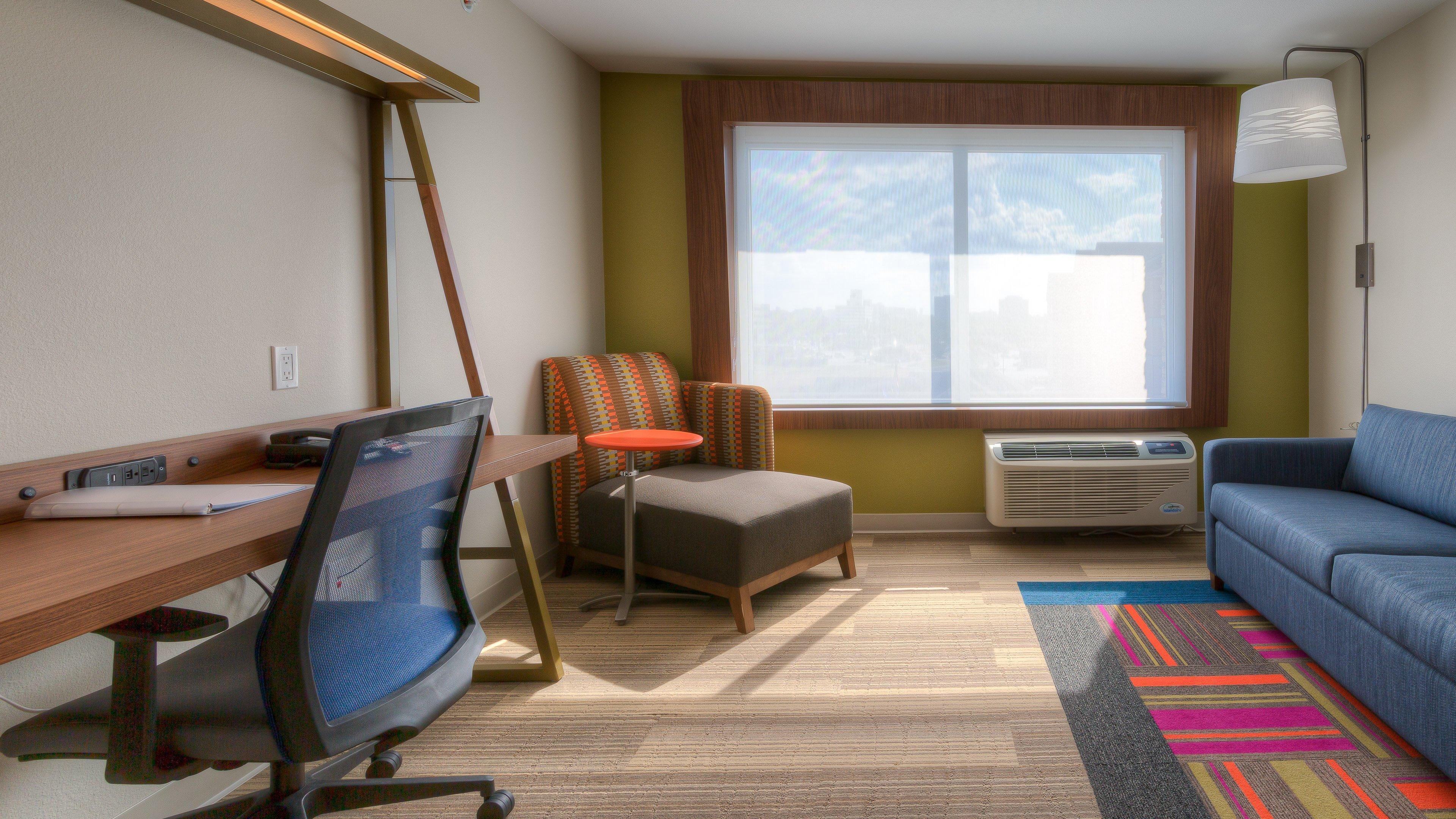 Holiday Inn Express & Suites Tulsa Midtown By Ihg Ngoại thất bức ảnh